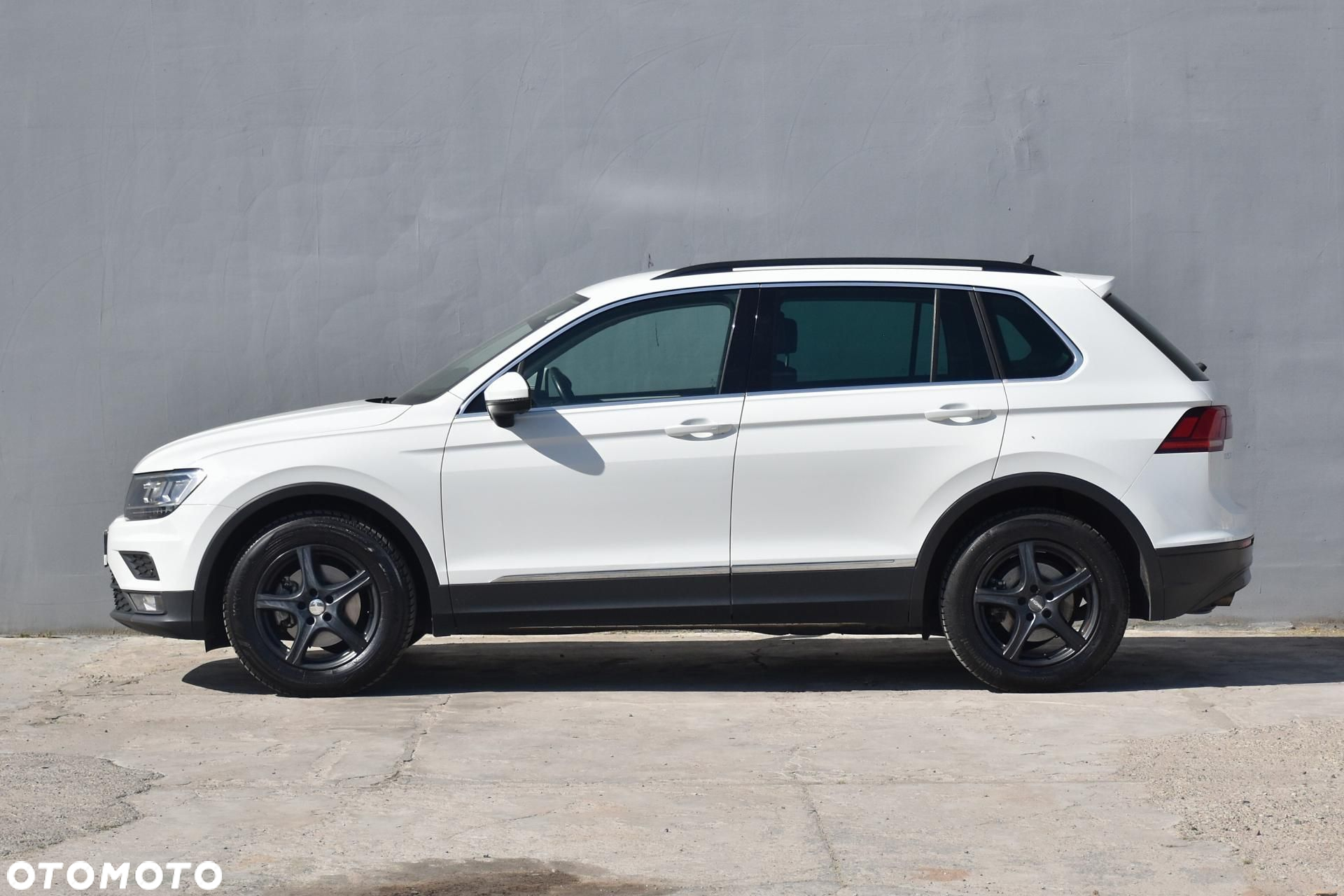 Volkswagen Tiguan - 5
