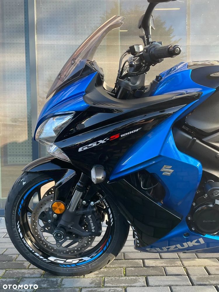 Suzuki GSX 1000 - 11