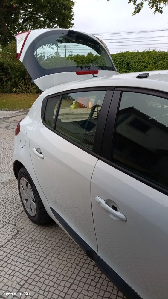 Renault Megane - 11