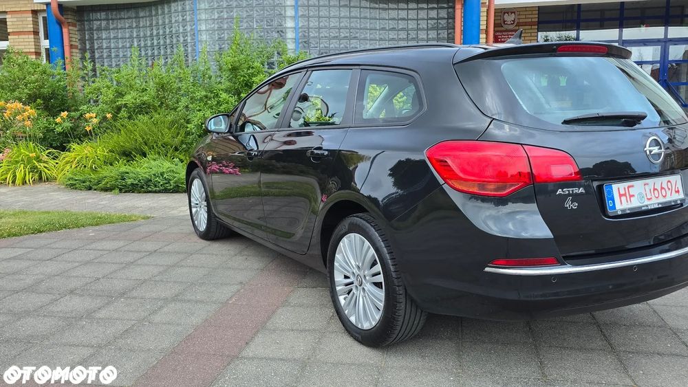 Opel Astra - 33
