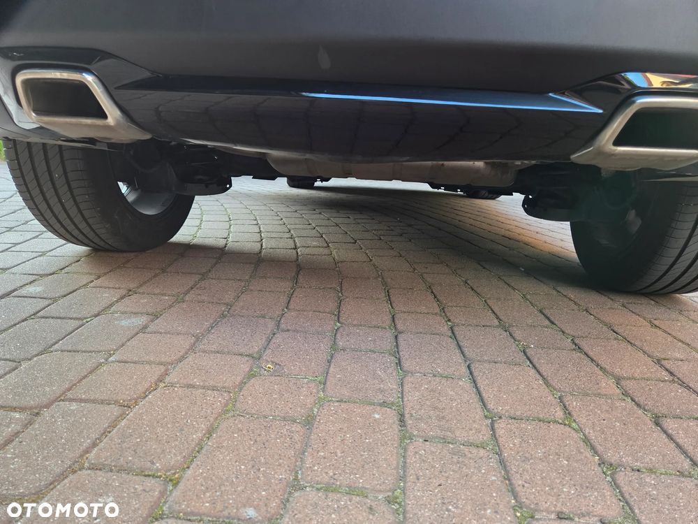 Peugeot 2008 1.2 PureTech GT Pack S&S EAT8 - 9
