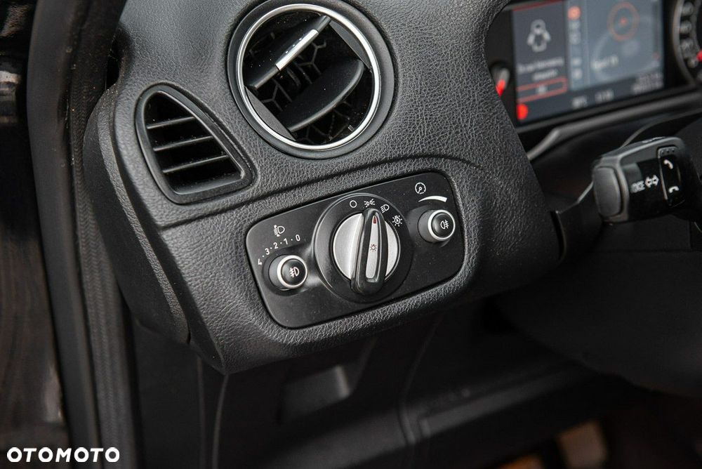 Ford Galaxy 2.0 TDCi Ghia - 28