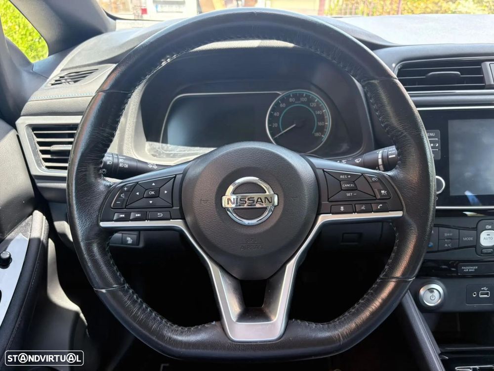 Nissan Leaf N-Connecta - 41