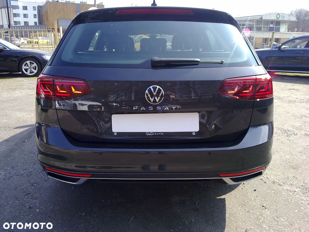 Volkswagen Passat 2.0 TDI SCR Highline DSG - 9