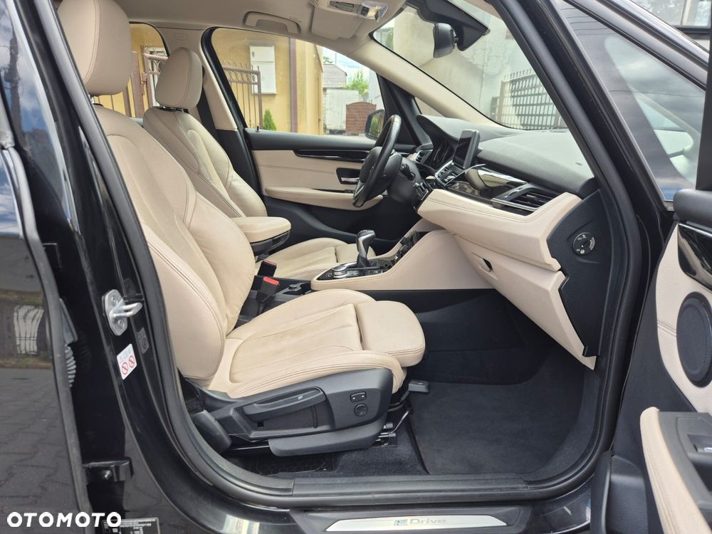 BMW Seria 2 218i Luxury Line - 9