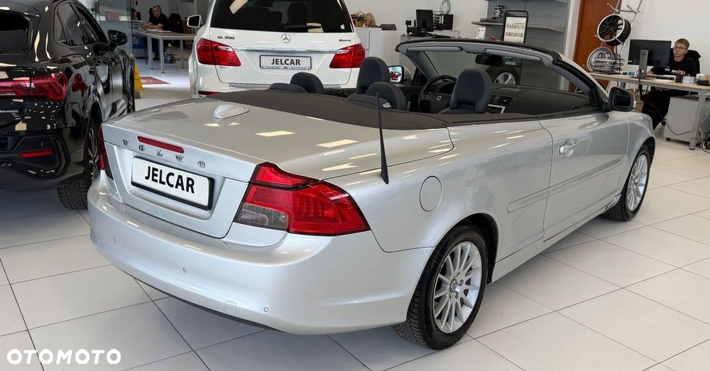 Volvo C70 2.0D Momentum - 7