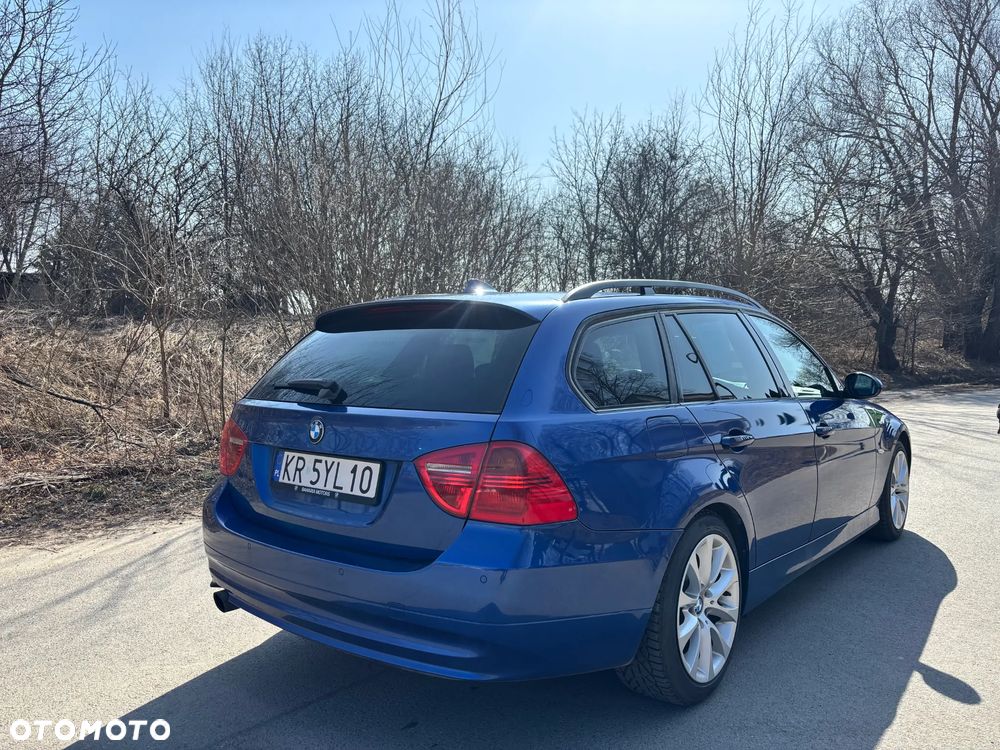 BMW Seria 3 318d - 5