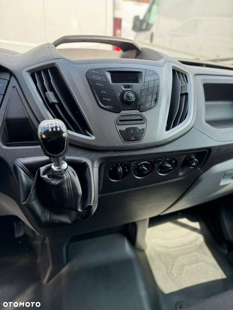 Ford Transit - 17