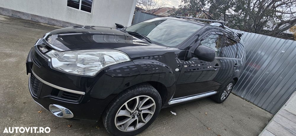Citroën C-Crosser 2.2 HDI Exclusive - 3