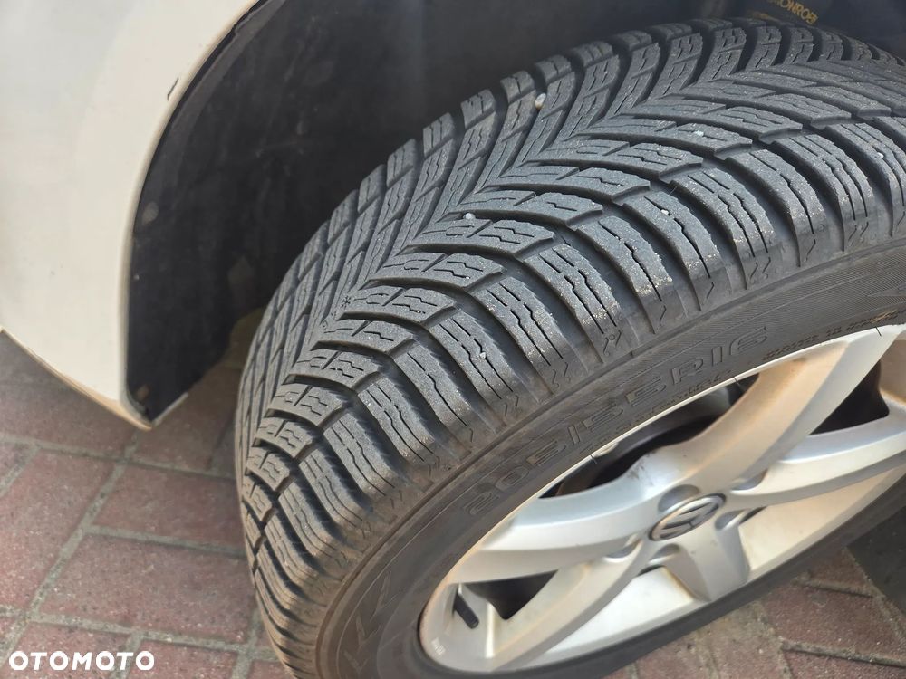 Volkswagen Passat 2.0 TDI Trendline - 5