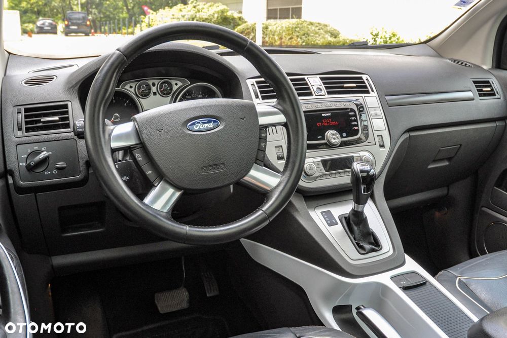 Ford Kuga - 9
