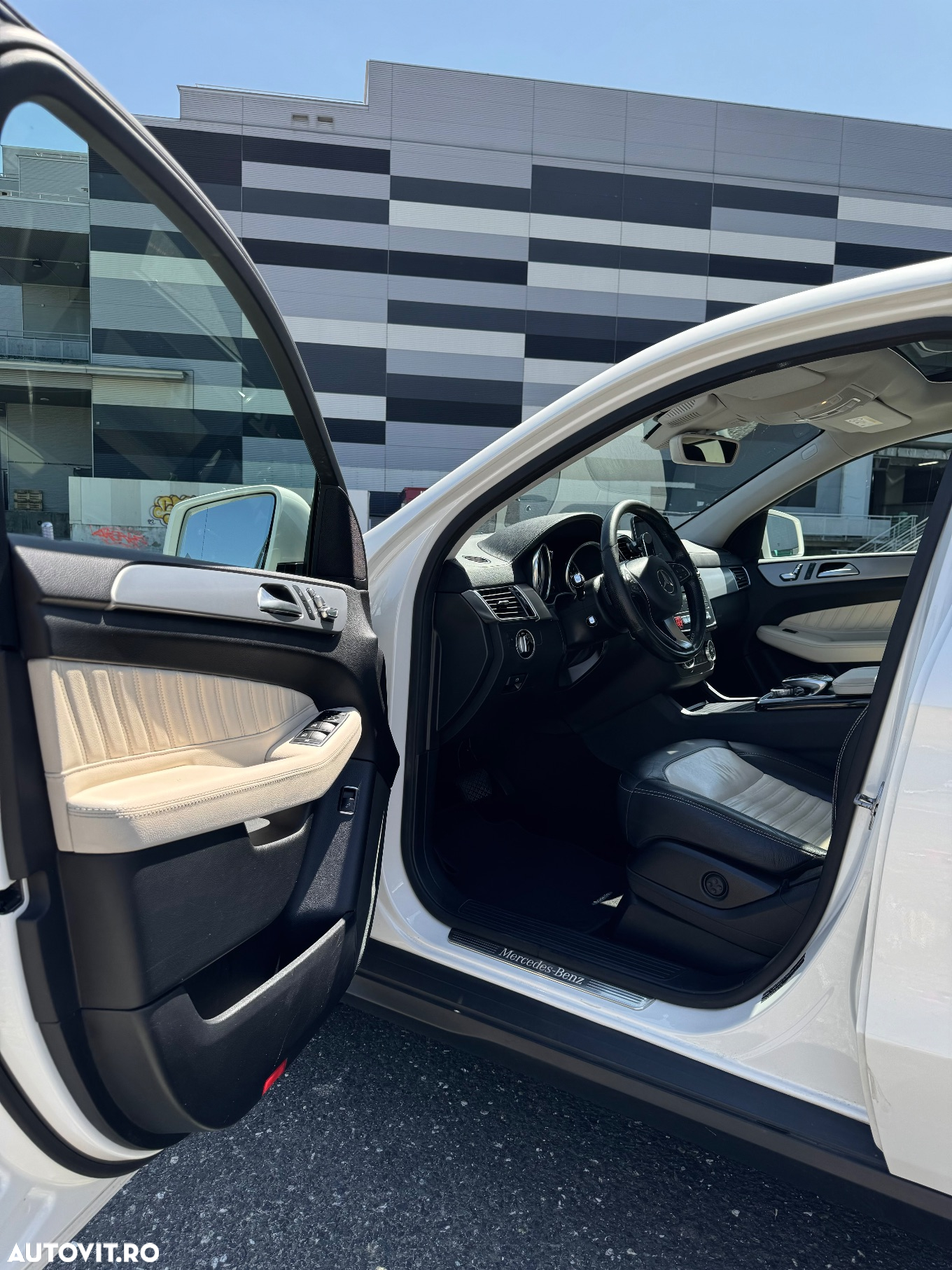 Mercedes-Benz GLE 400 4MATIC - 14