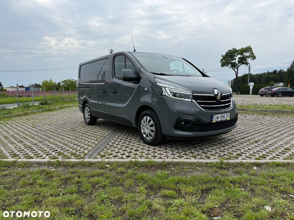 Renault TRAFIC - 1