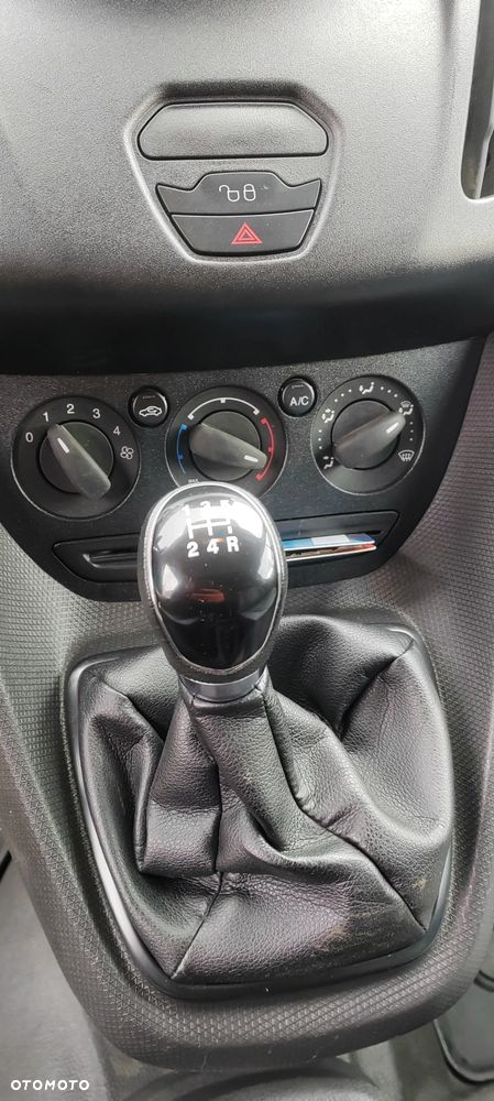 Ford Transit connect - 13