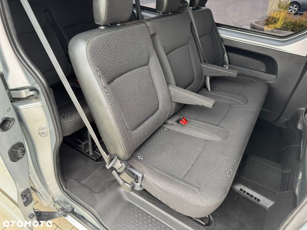 Opel Vivaro - 38