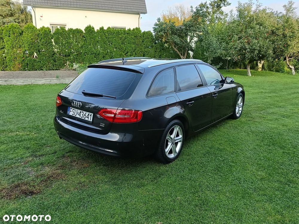 Audi A4 Avant 2.0 TDI DPF quattro S tronic Attraction - 4