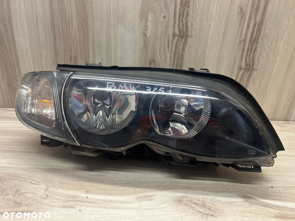 LAMPA REFLEKTOR  PRAWY KOMPLETNY BMW E46 325i 63126910956 - 3