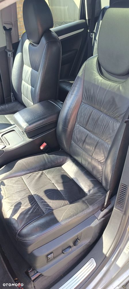 Porsche Cayenne - 16
