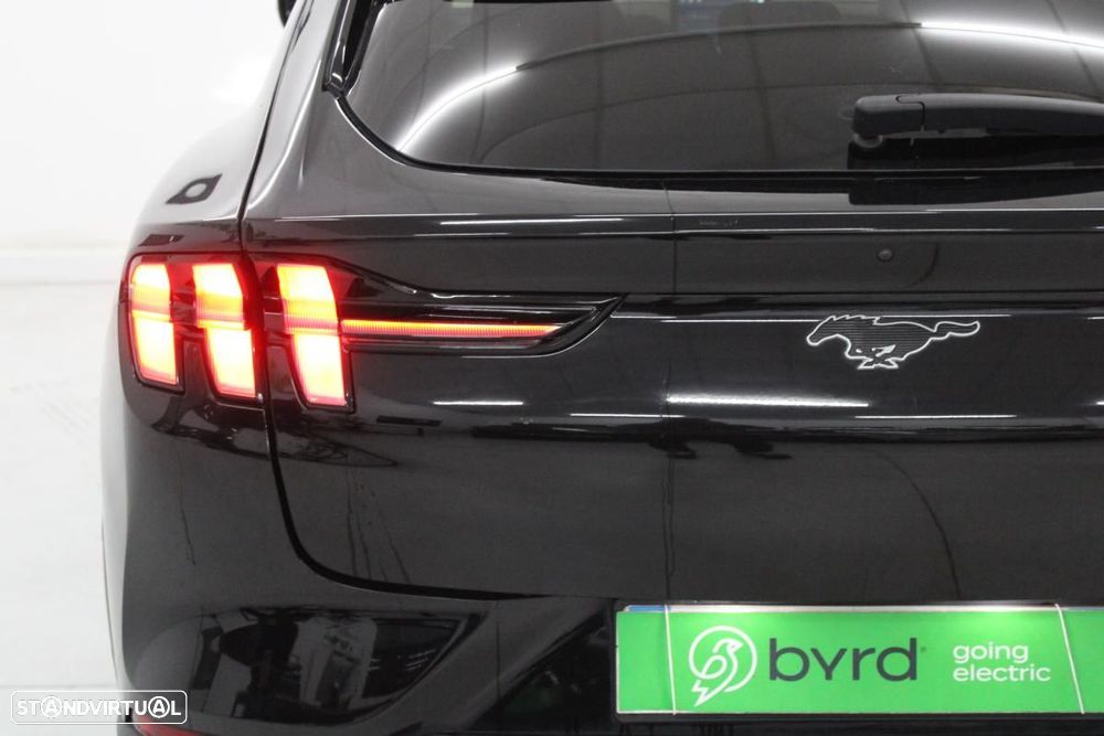 Ford Mustang Mach-E Standard - 8