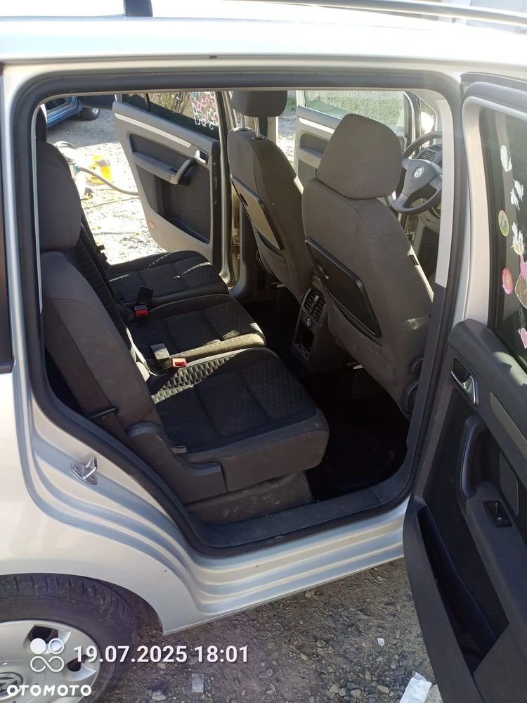 Volkswagen Touran 1.4 TSI Comfortline - 14