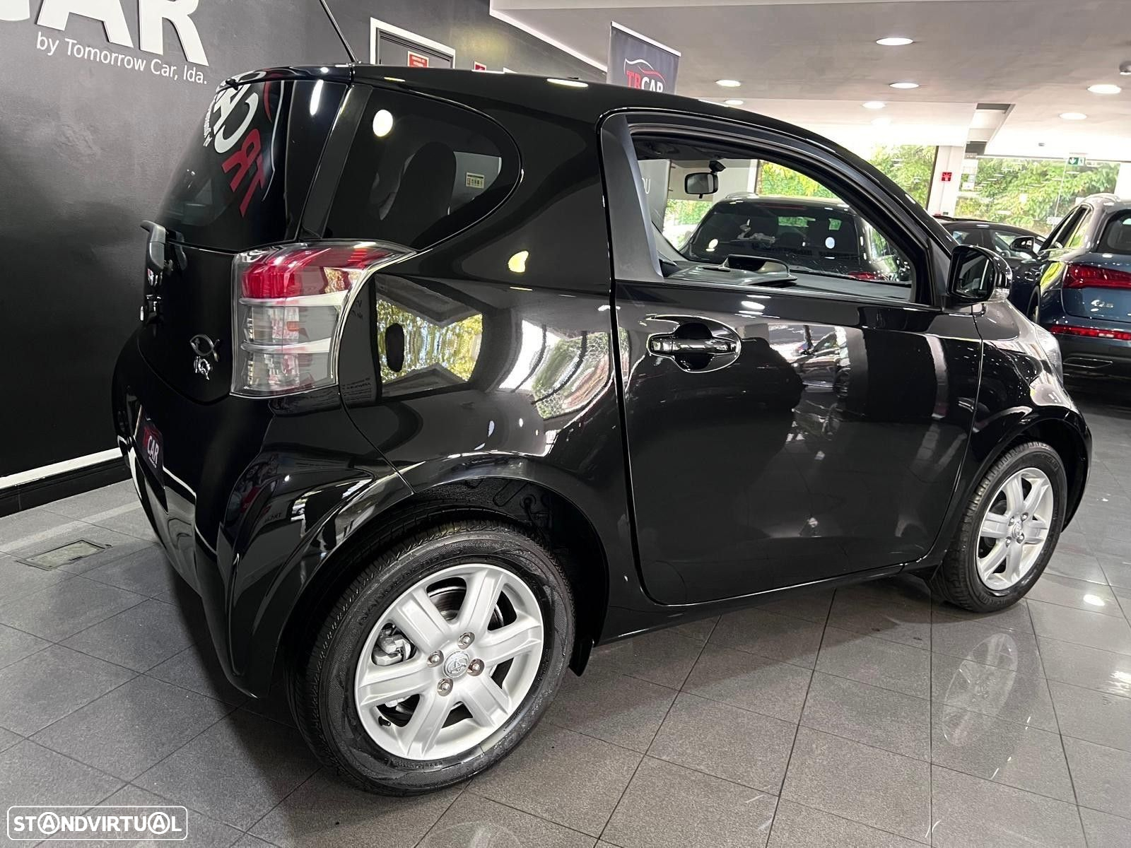 Toyota iQ 1.0 VVT-i - 5
