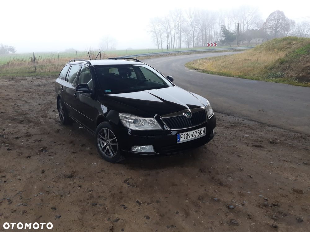 Skoda Octavia 1.8 TSI Ambiente - 2
