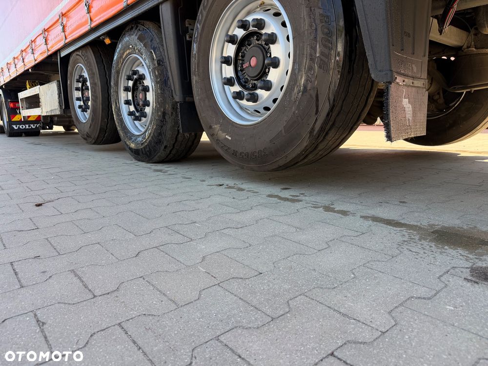 Schmitz Cargobull SCS 24/L / z Niemiec / opony 80-90% / 2 osie podnoszone - 12