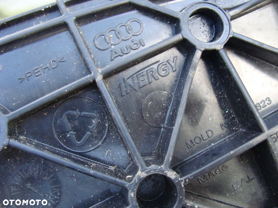 AUDI  A4 B9 ZBIORNIK ADBLUE 8W0131878BH 8W0131969J - 4