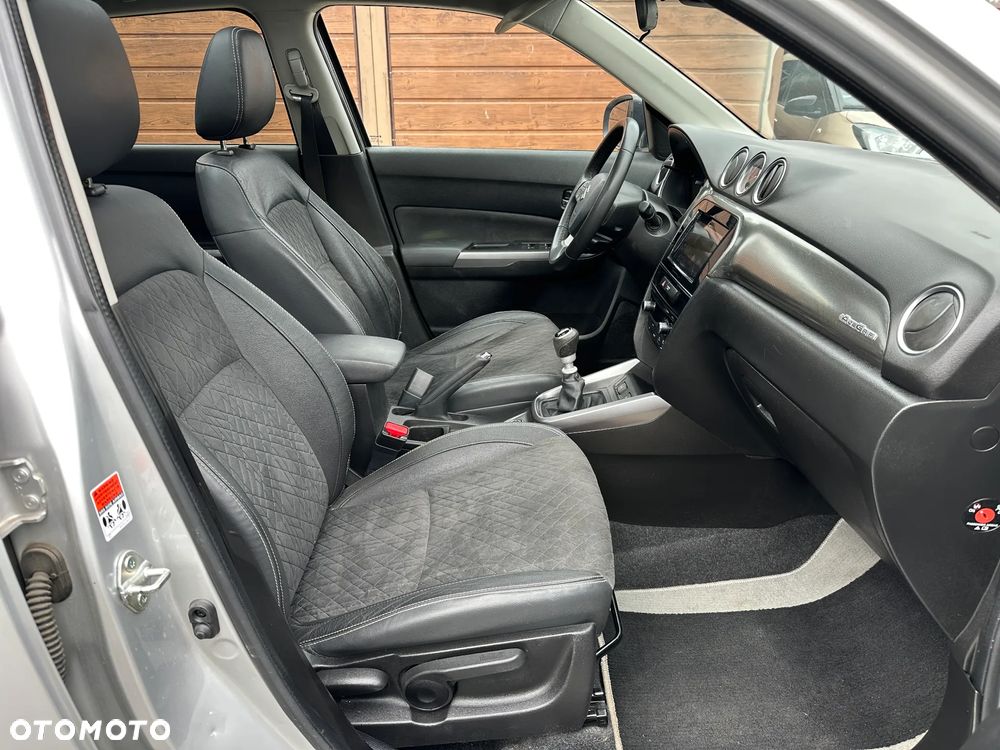 Suzuki Vitara 1.4 Boosterjet Premium 4WD - 6