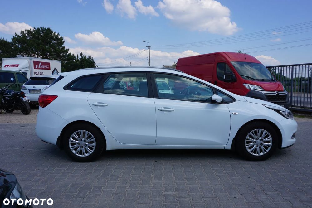 Kia Ceed 1.6 GDI M - 6