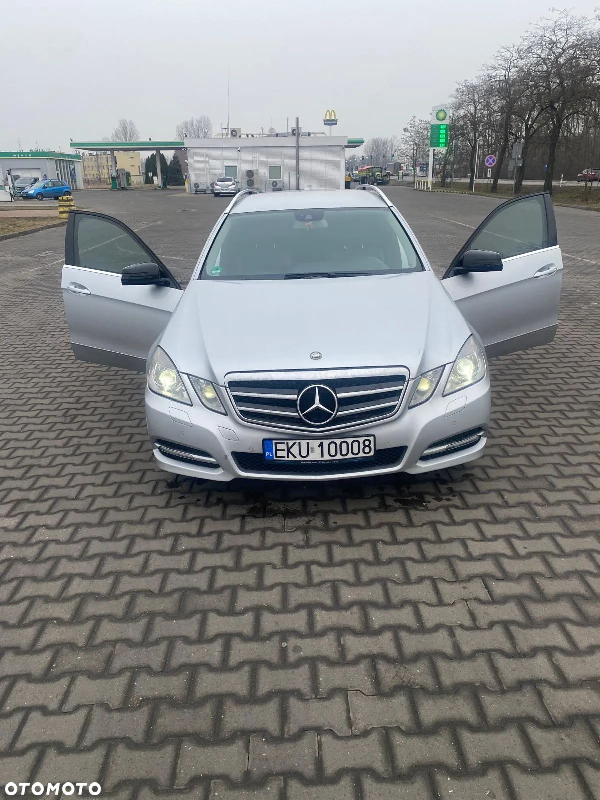Mercedes-Benz Klasa E 350 CDI 4-Matic BlueEff Avantgarde - 1