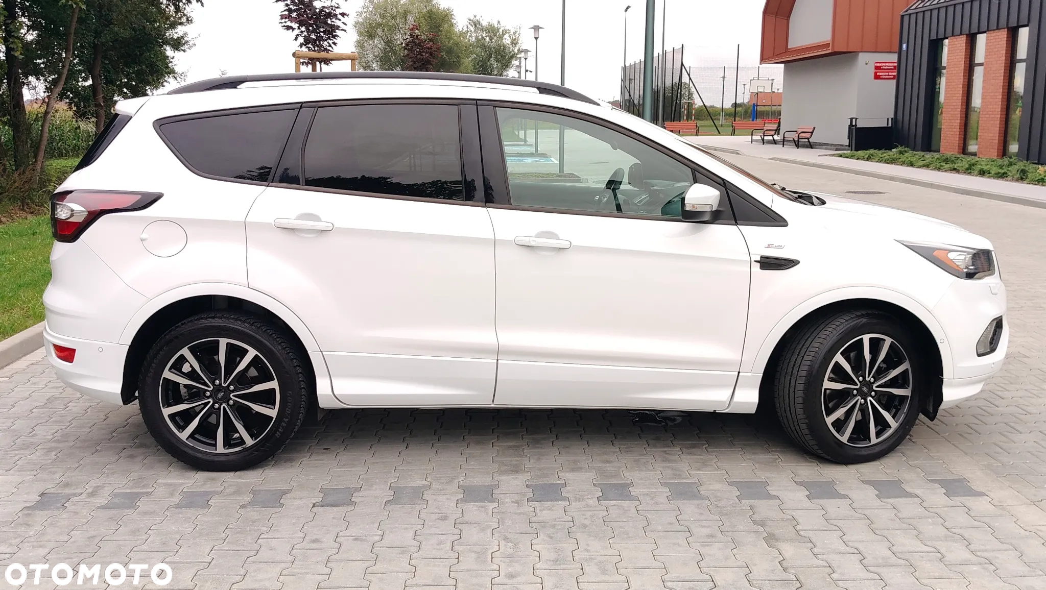 Ford Kuga 2.0 TDCi 2x4 ST-Line - 8