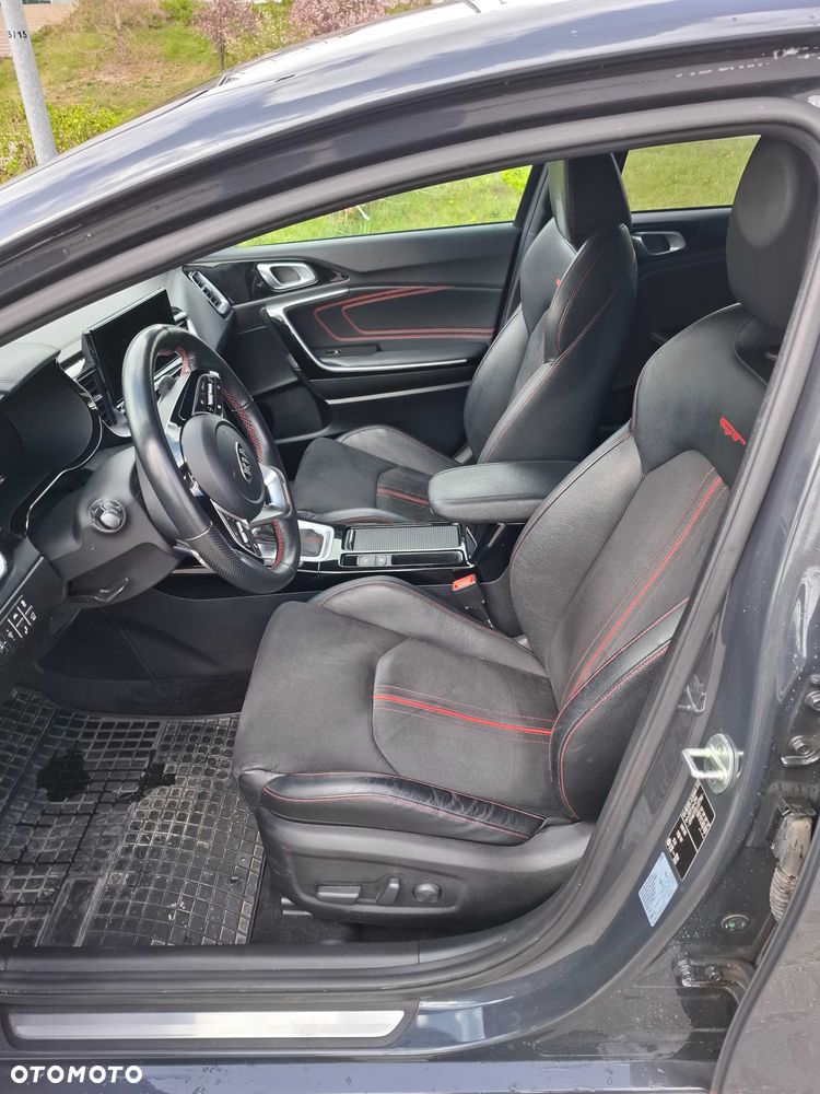 Kia ProCeed - 6