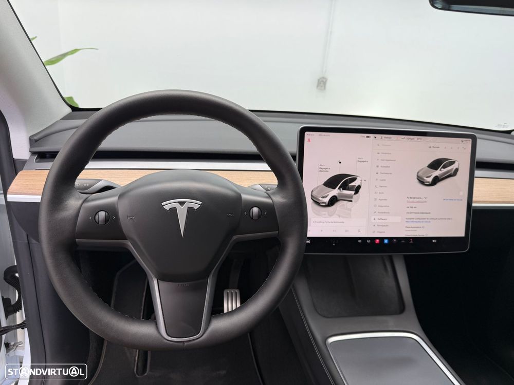 Tesla Model Y Performance Dual Motor AWD - 6