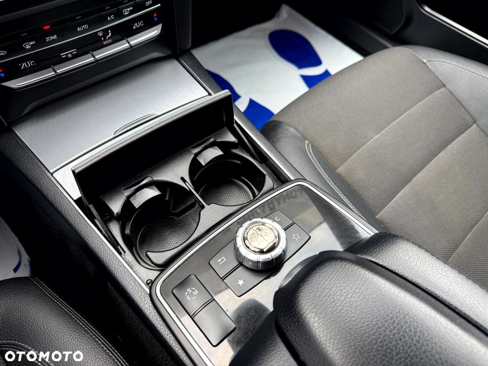Mercedes-Benz Klasa E 250 7G-TRONIC Sport Edition - 16