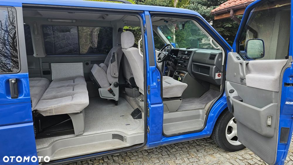 Volkswagen Multivan - 15