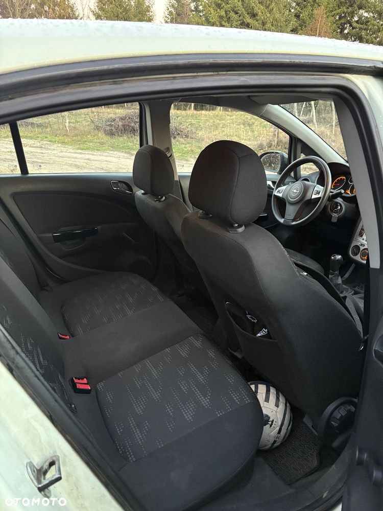 Opel Corsa 1.2 16V Enjoy - 7