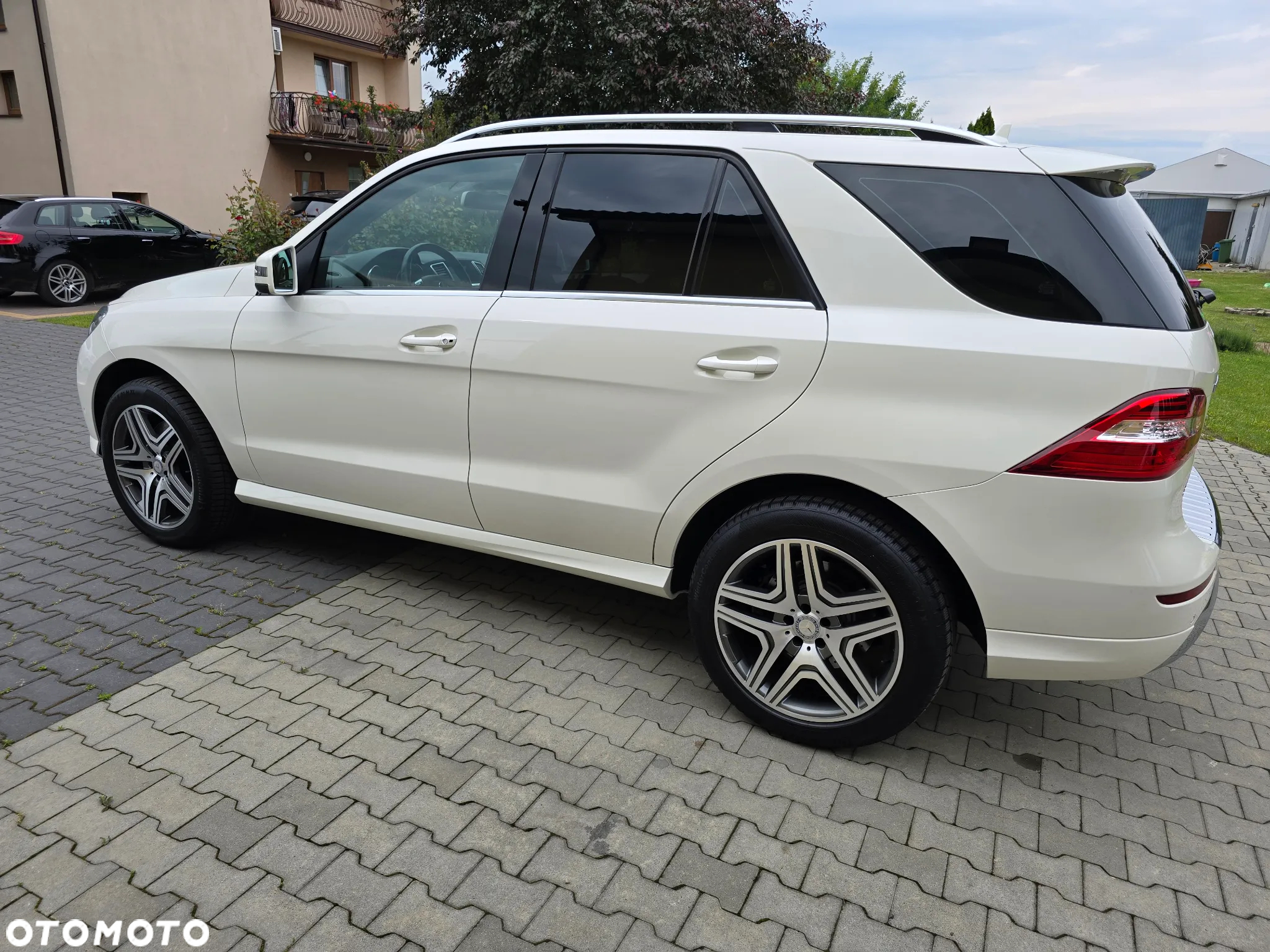 Mercedes-Benz ML 350 4MATIC (BlueEFFICIENCY) 7G-TRONIC - 18