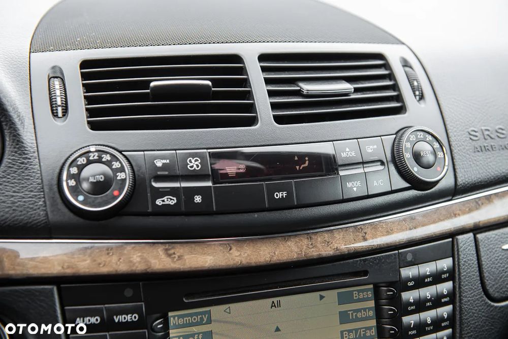 Mercedes-Benz Klasa E 220 CDI Automatik Avantgarde - 18