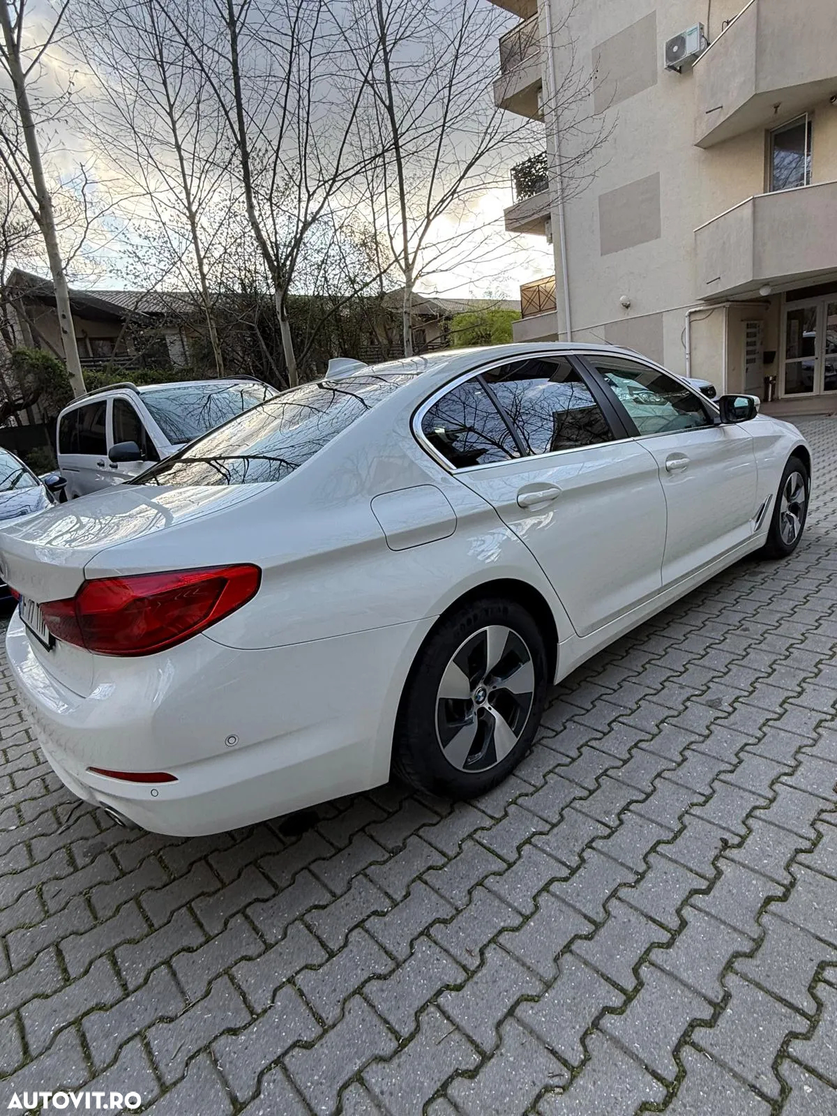 BMW Seria 5 520d AT MHEV - 8