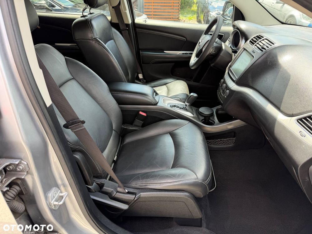 Fiat Freemont 2.0 Multijet 16V DPF Automatik Allrad Lounge - 31