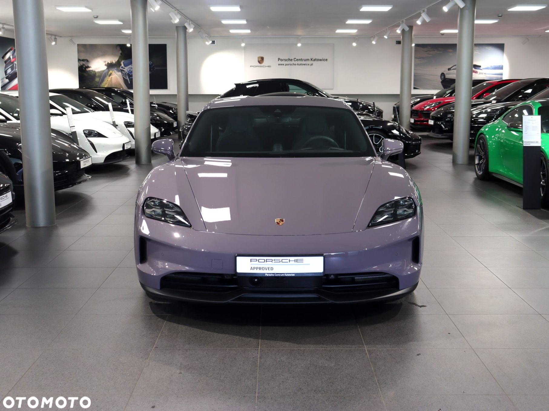Porsche Taycan - 8