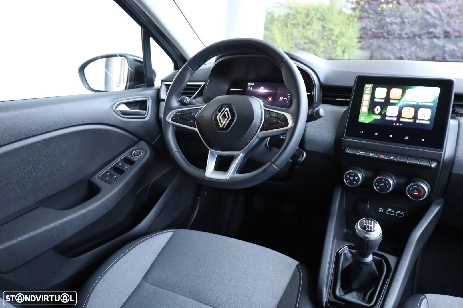 Renault Clio 1.0 TCe Evolution - 16