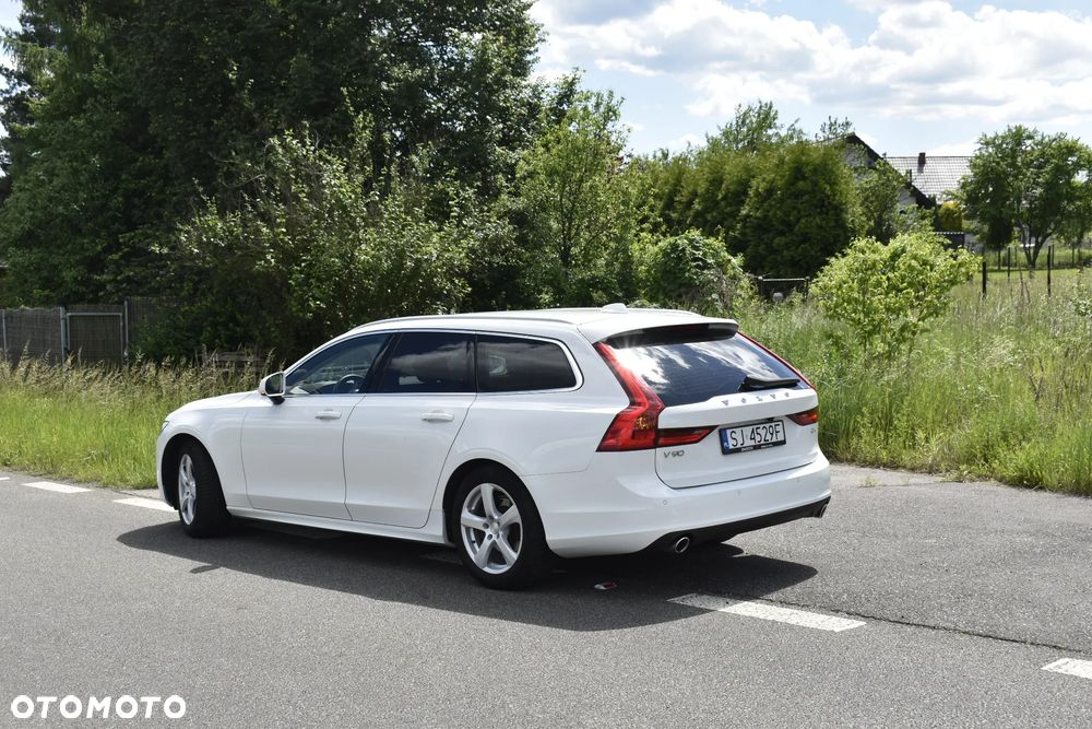 Volvo V90 D4 Momentum Pro - 12