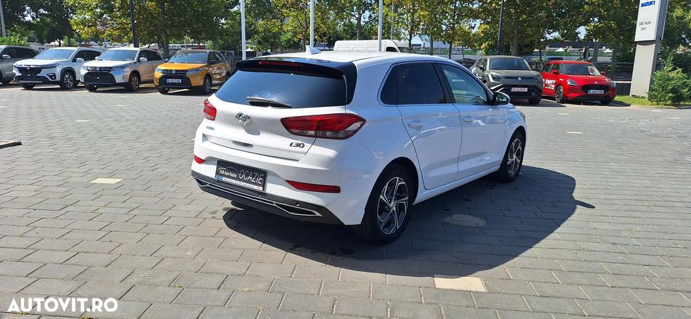 Hyundai i30 1.5 110CP M/T Highway - 7