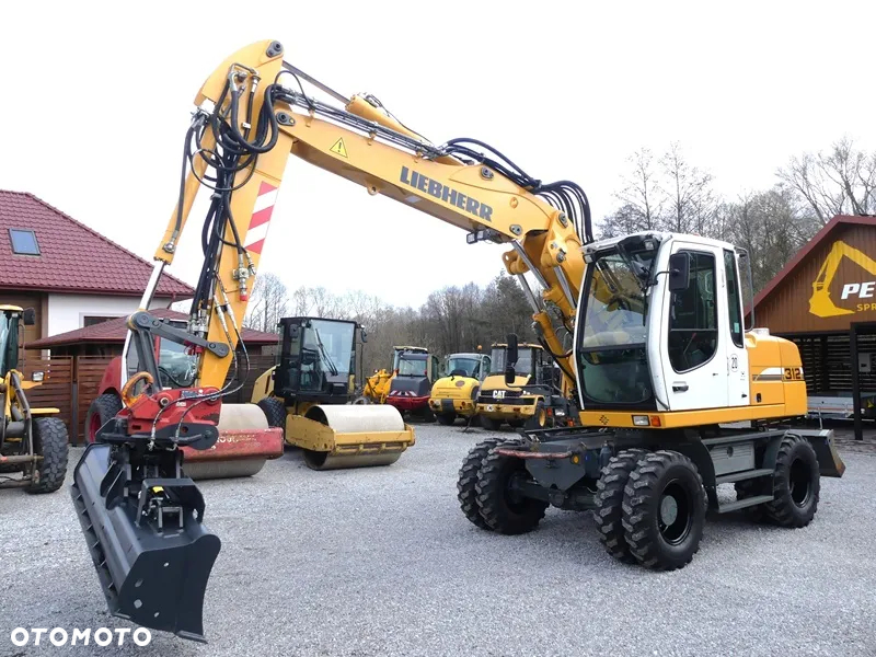 Liebherr A312 / Z Niemiec / 9126mtg / Super Stan / - 9