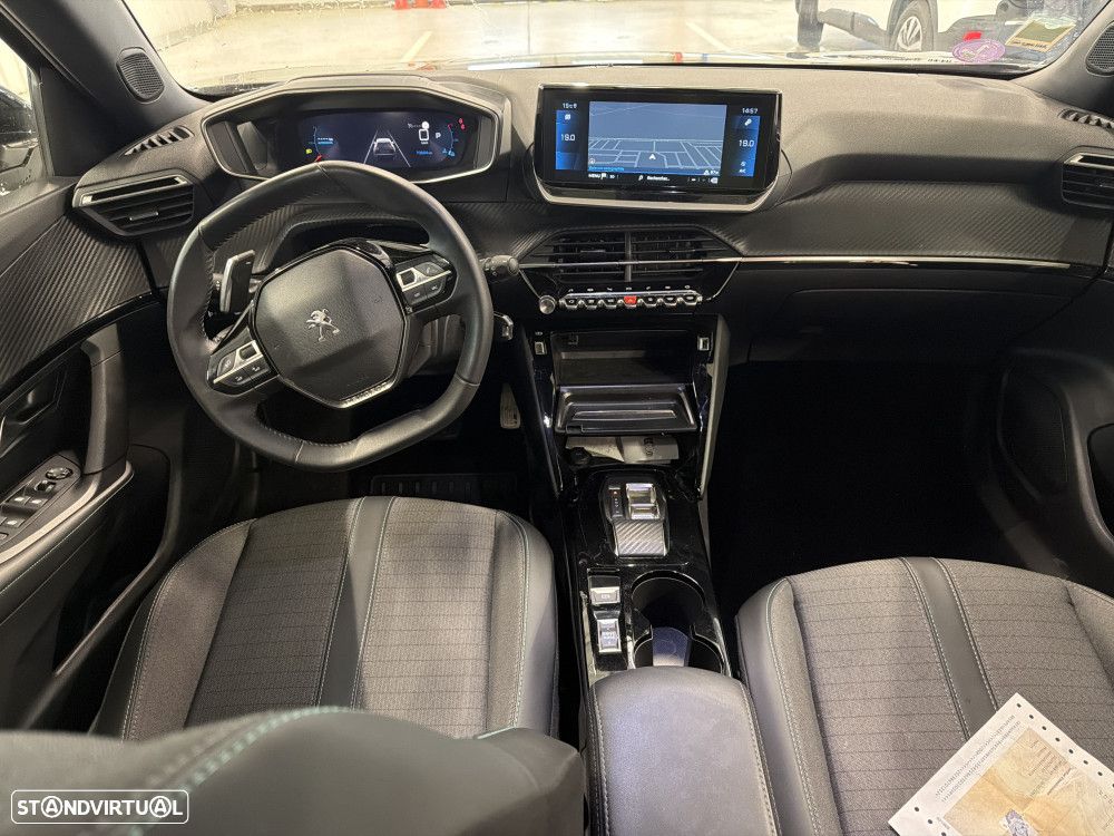 Peugeot 2008 1.2 PureTech Allure Pack EAT8 - 3