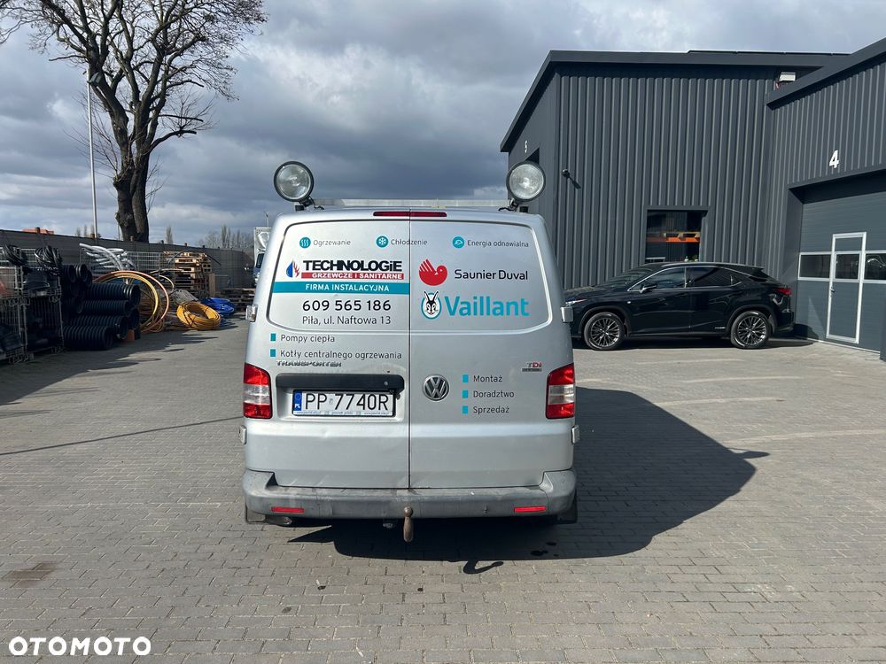 Volkswagen Transporter - 4