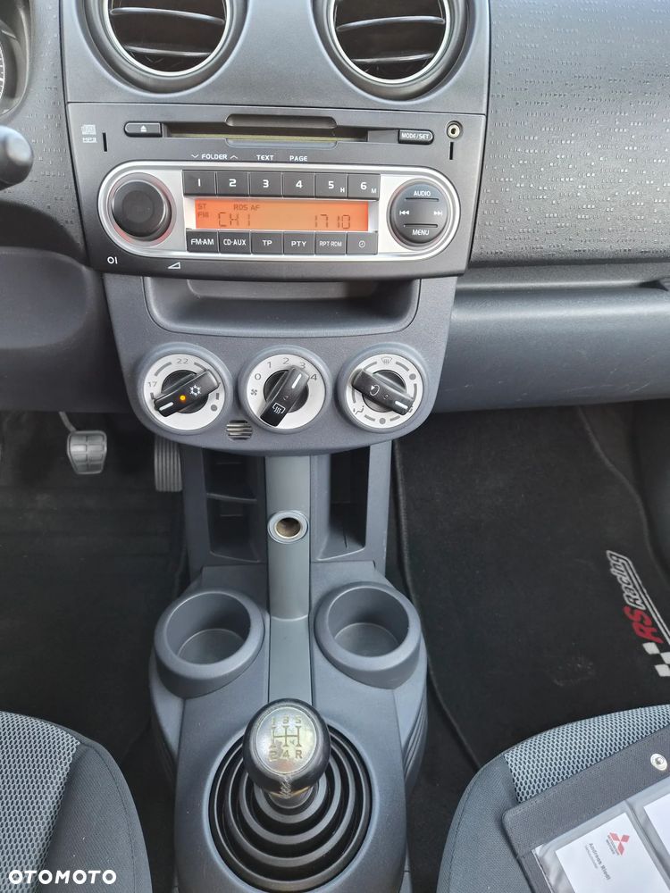 Mitsubishi Colt - 23