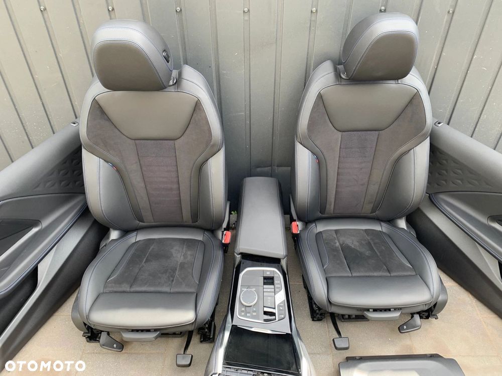 FOTELE TAPICERKA SKÓRA ALCANTARA M-PAKIET SPORTY MANUALNE BMW 2 G42 KOMPLET - 2